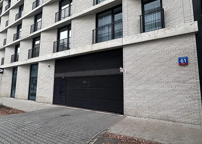 Soft Light At Krochmalna * Varšava